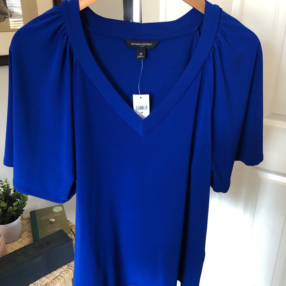 Banana Republic stretchy cobalt blue pullover.